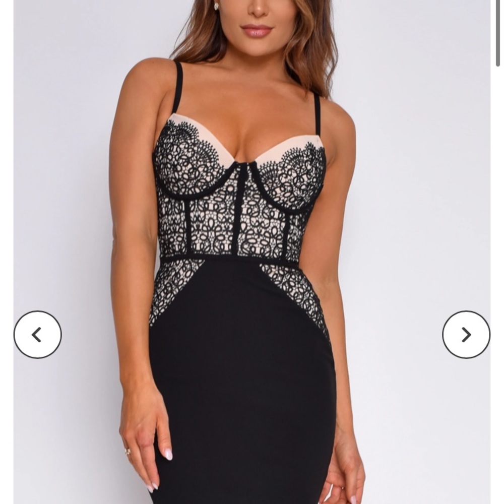 Emprada Tayla Black bustier lace dress
